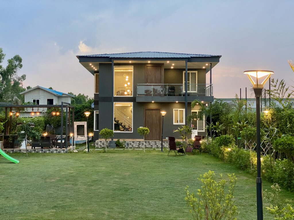 farmhouse for bachelor's party in Noida