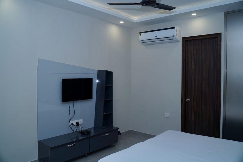 Farmhouse for party in noida